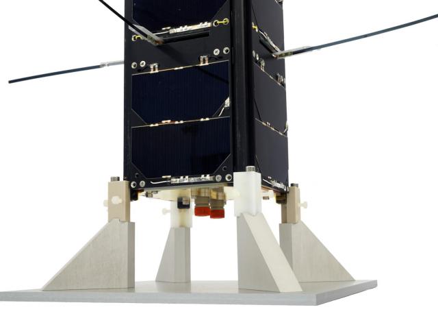 Satelit VZLUSAT 1 na výstavě Gateway to space